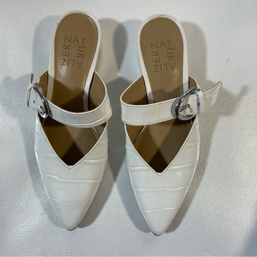 Naturalizer White Mules with Leather Texture and Silver Buckle Petite Women